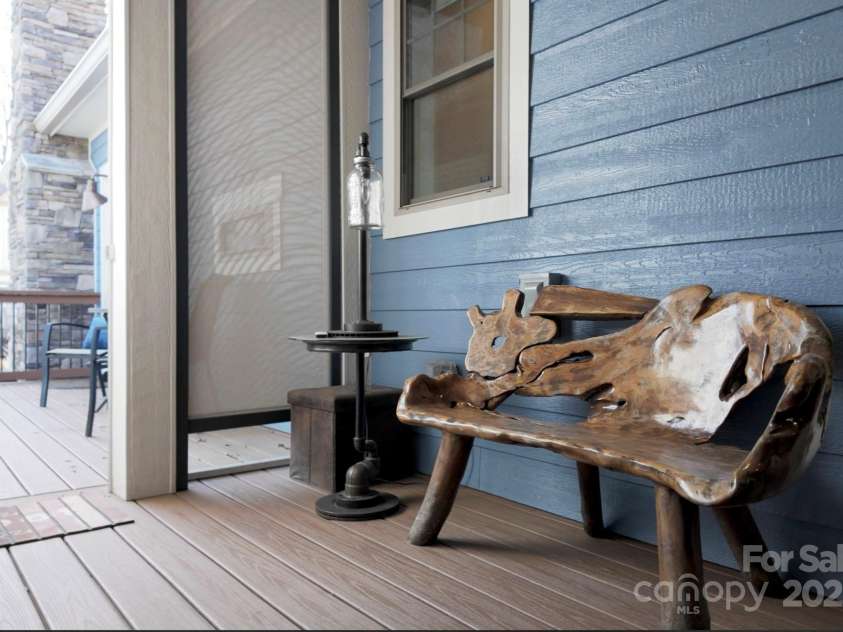 18 Destination Drive, Asheville, NC 28806.  MLS# CAR4305303, YatesRealty ID 7111. 