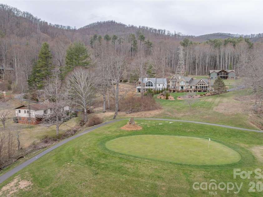 85 Dawn Lane, Canton, NC 28716.  MLS# CAR4344014, YatesRealty ID 7111. 