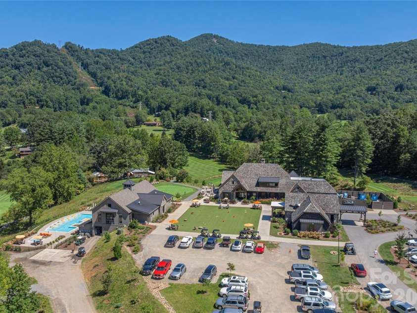85 Dawn Lane, Canton, NC 28716.  MLS# CAR4344014, YatesRealty ID 7111. 