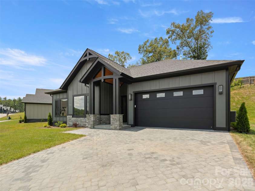 504 Blue River Drive, Arden, NC 28704.  MLS# CAR4362270, YatesRealty ID 7112. 