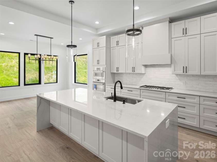 504 Blue River Drive, Arden, NC 28704.  MLS# CAR4362270, YatesRealty ID 7112. 