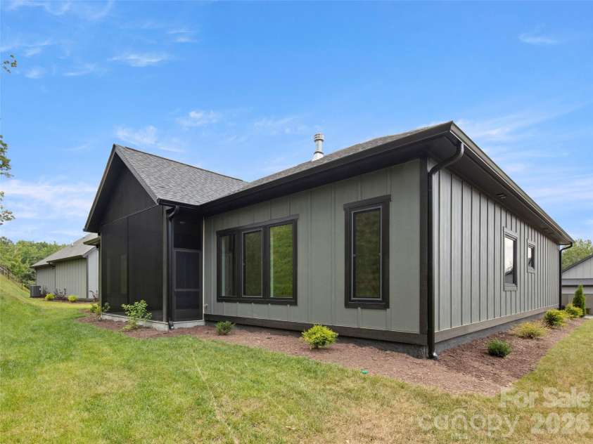 504 Blue River Drive, Arden, NC 28704.  MLS# CAR4362270, YatesRealty ID 7112. 