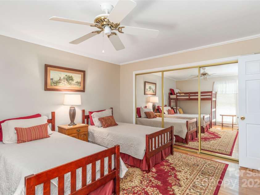 549 Eagles Nest Road, Waynesville, NC 28786.  MLS# CAR4243977, YatesRealty ID 7112. Guest Room