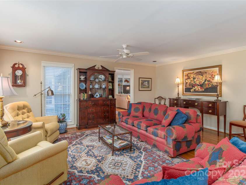 549 Eagles Nest Road, Waynesville, NC 28786.  MLS# CAR4243977, YatesRealty ID 7112. Living Room