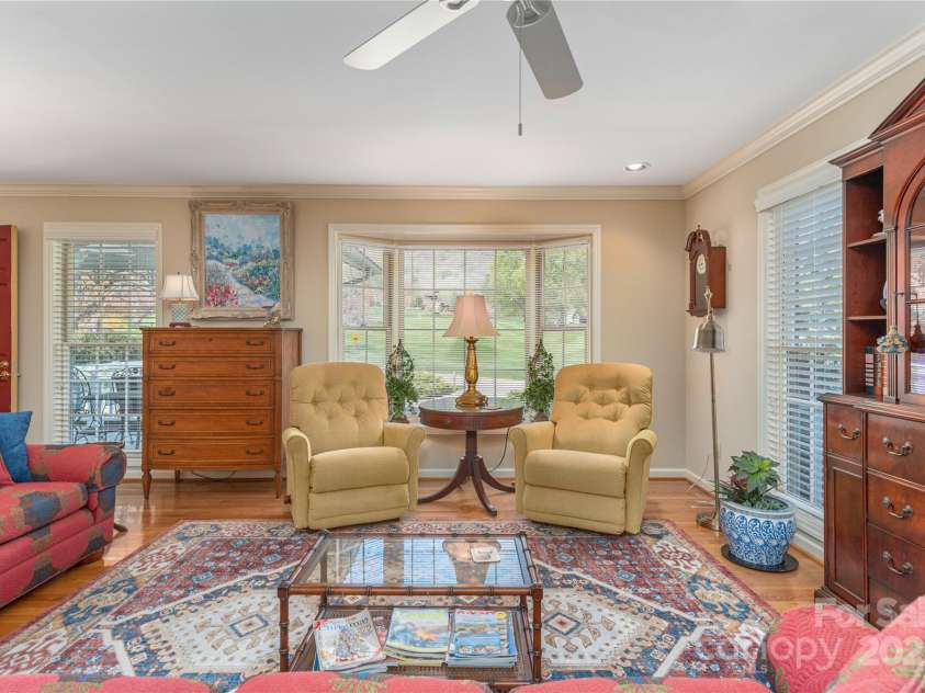 549 Eagles Nest Road, Waynesville, NC 28786.  MLS# CAR4243977, YatesRealty ID 7112. Living Room