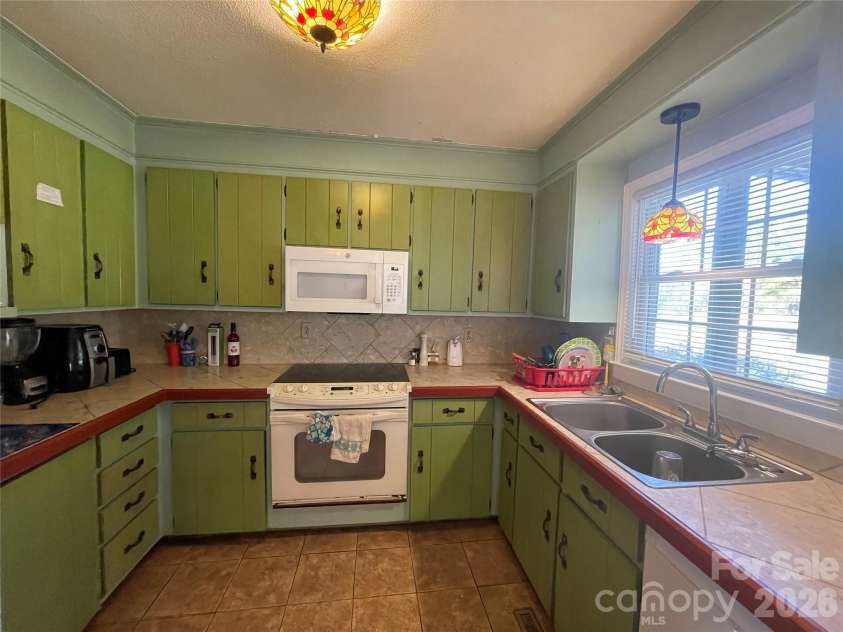 4907 Delmar Griffin Road, Monroe, NC 28110.  MLS# CAR4352631, YatesRealty ID 7113. 