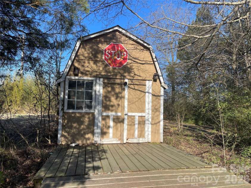 4907 Delmar Griffin Road, Monroe, NC 28110.  MLS# CAR4352631, YatesRealty ID 7113. 