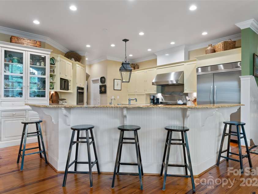 297 Crab Creek Road, Hendersonville, NC 28739.  MLS# CAR4184084, YatesRealty ID 7118. 