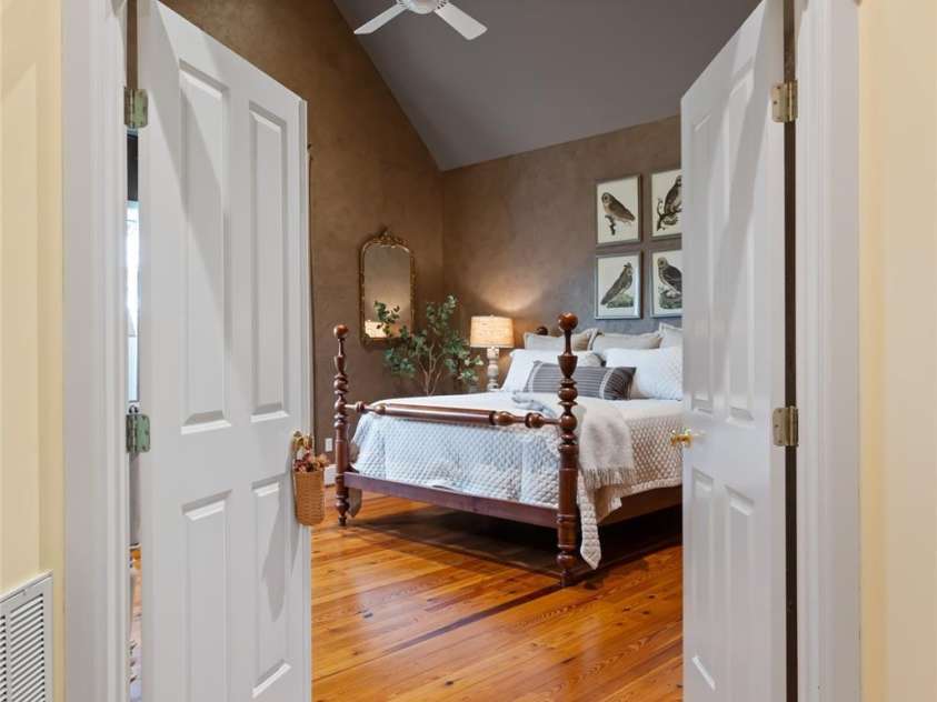 297 Crab Creek Road, Hendersonville, NC 28739.  MLS# CAR4184084, YatesRealty ID 7118. 