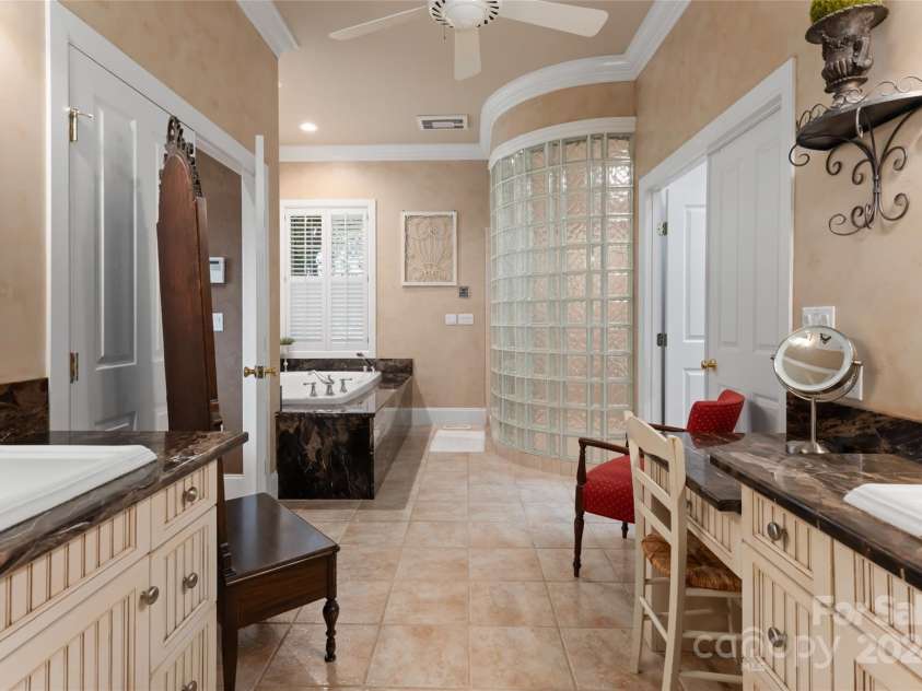 297 Crab Creek Road, Hendersonville, NC 28739.  MLS# CAR4184084, YatesRealty ID 7118. 