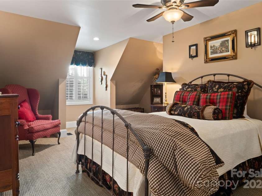 297 Crab Creek Road, Hendersonville, NC 28739.  MLS# CAR4184084, YatesRealty ID 7118. 