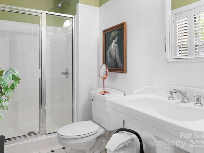 297 Crab Creek Road, Hendersonville, NC 28739.  MLS# CAR4184084, YatesRealty ID 7118. 