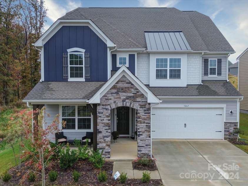 3267 Hillside Roll Road, Fort Mill, SC 29715.  MLS# CAR4205140, YatesRealty ID 7119. 