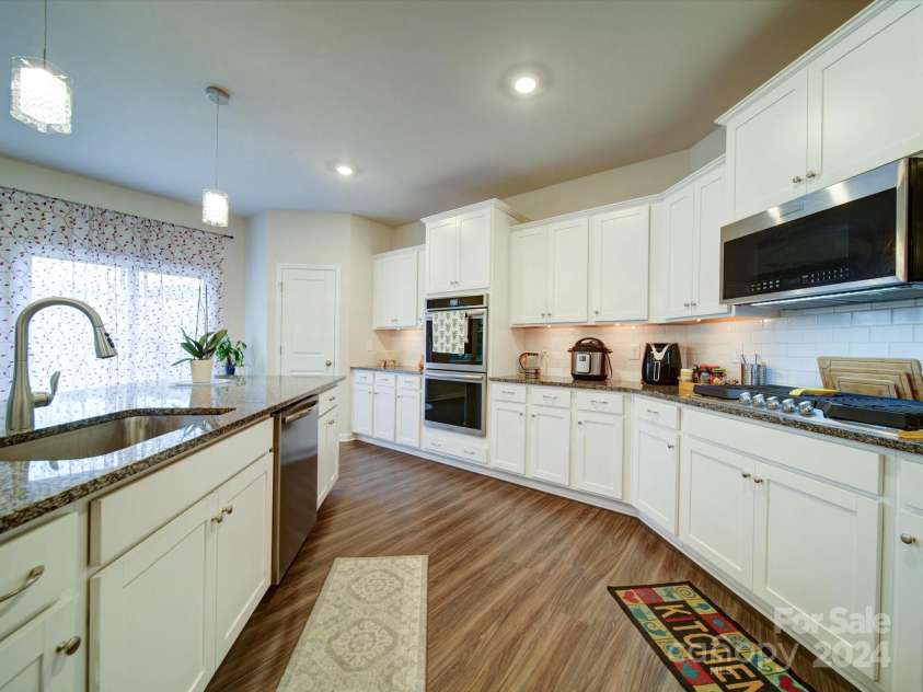 3267 Hillside Roll Road, Fort Mill, SC 29715.  MLS# CAR4205140, YatesRealty ID 7119. 
