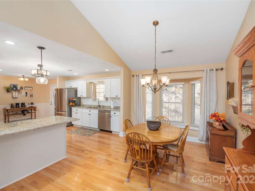 220 George Sutton Road, Waynesville, NC 28785.  MLS# CAR4330398, YatesRealty ID 712. 