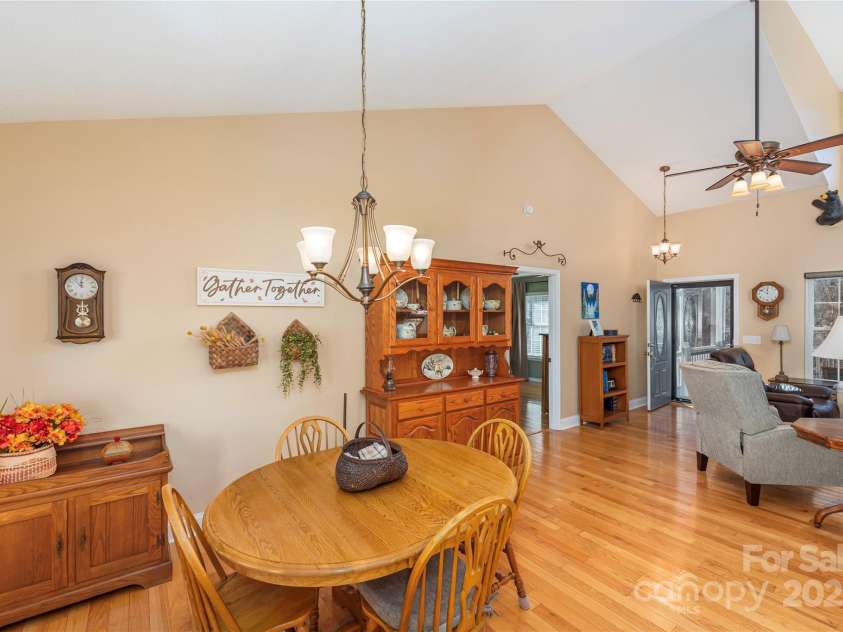 220 George Sutton Road, Waynesville, NC 28785.  MLS# CAR4330398, YatesRealty ID 712. 