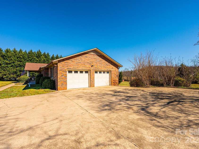 1221 Connelly Springs Road, Lenoir, NC 28645.  MLS# CAR4241302, YatesRealty ID 7121. 