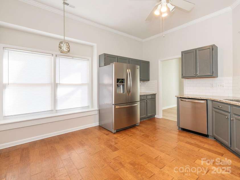 8718 Rittenhouse Circle, Charlotte, NC 28270.  MLS# CAR4246586, YatesRealty ID 7121. 