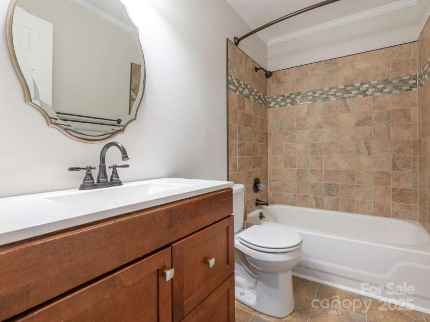 8718 Rittenhouse Circle, Charlotte, NC 28270.  MLS# CAR4246586, YatesRealty ID 7121. 