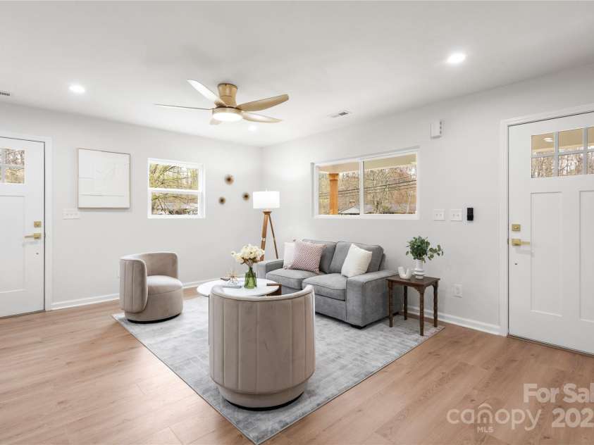 902 Mountain Street, Cherryville, NC 28021.  MLS# CAR4285812, YatesRealty ID 7122. Living Room