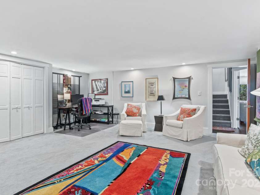 3501 Timber Trail, Asheville, NC 28804.  MLS# CAR4240497, YatesRealty ID 7125. 