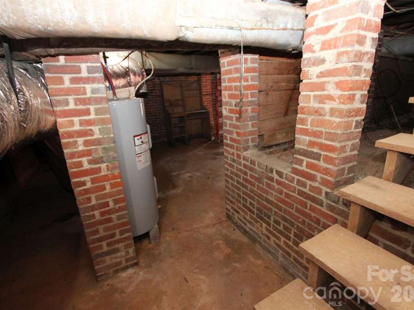 502 WADE Street, Wadesboro, NC 28170.  MLS# CAR4326528, YatesRealty ID 7125. 