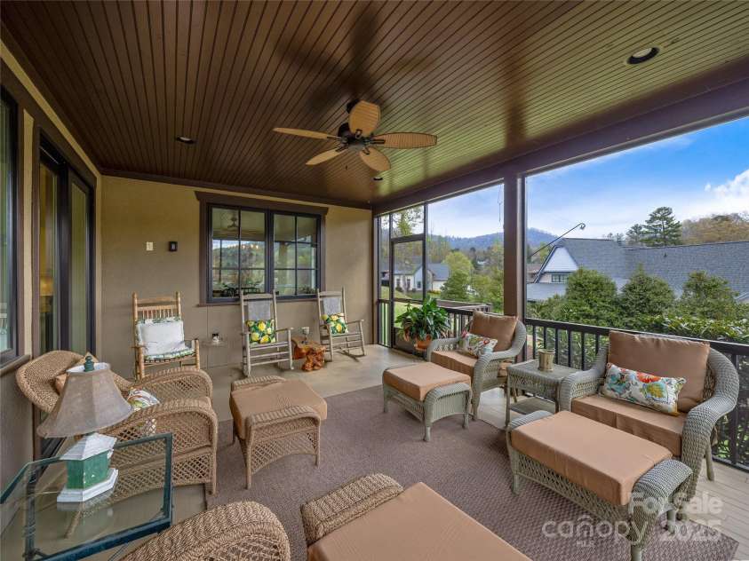 38 Chantilly Drive, Asheville, NC 28804.  MLS# CAR4245606, YatesRealty ID 7126. Great outdoor living