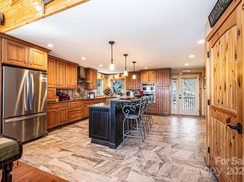 7054 Grandview Circle, Newland, NC 28657.  MLS# CAR4248984, YatesRealty ID 7127. 