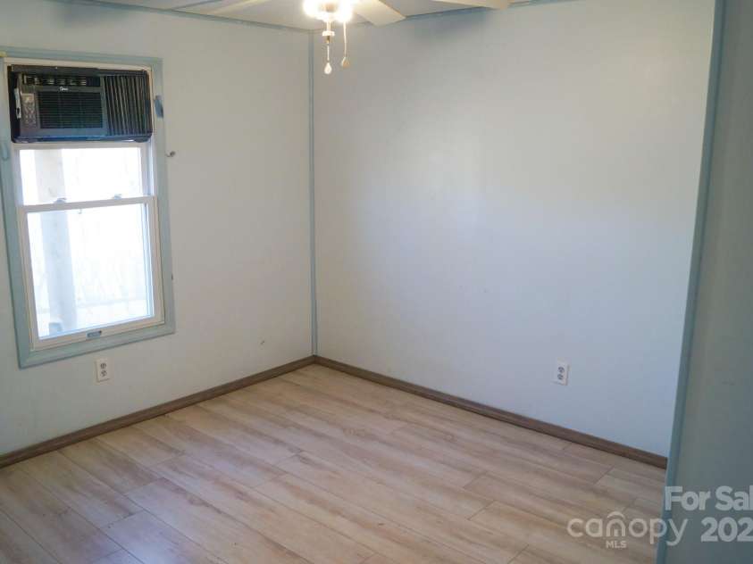 105 Lane Street, Morganton, NC 28655.  MLS# CAR4203390, YatesRealty ID 7128. 2nd Bedroom