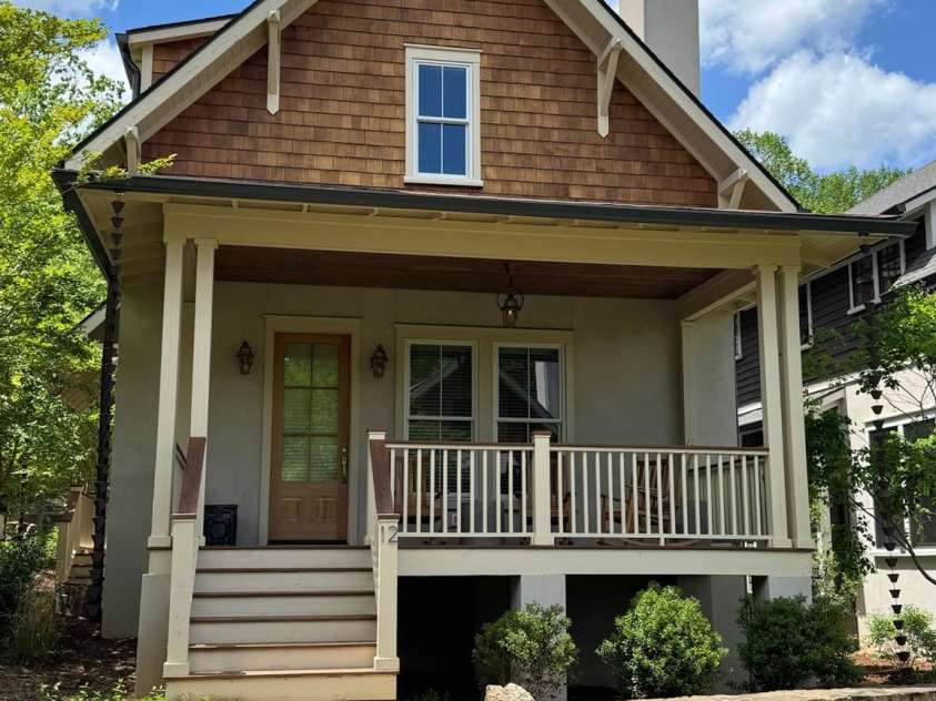 12 Fay Jones Lane, Black Mountain, NC 28711.  MLS# CAR4272405, YatesRealty ID 7128. 