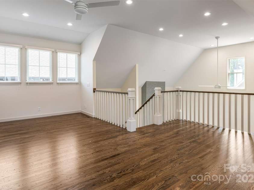 12 Fay Jones Lane, Black Mountain, NC 28711.  MLS# CAR4272405, YatesRealty ID 7128. 