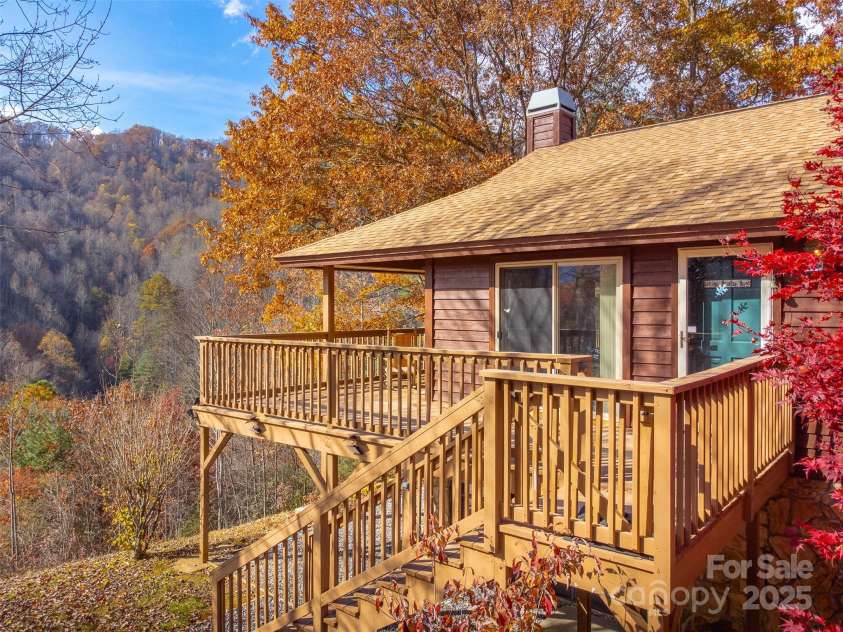 2311 Alarka Road, Bryson City, NC 28713.  MLS# CAR4316928, YatesRealty ID 713. 