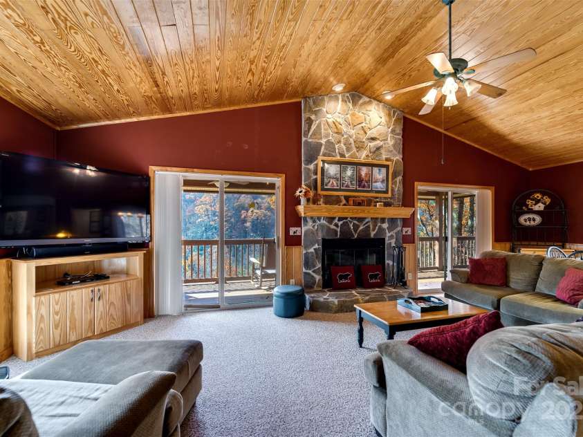 2311 Alarka Road, Bryson City, NC 28713.  MLS# CAR4316928, YatesRealty ID 713. 