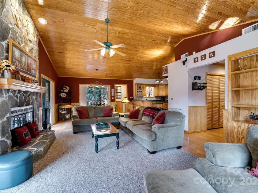 2311 Alarka Road, Bryson City, NC 28713.  MLS# CAR4316928, YatesRealty ID 713. 