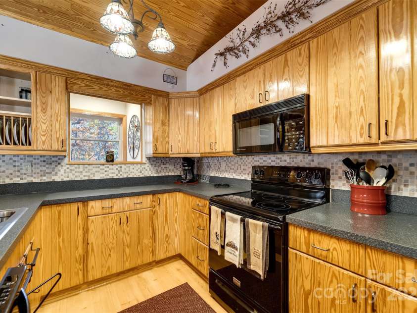2311 Alarka Road, Bryson City, NC 28713.  MLS# CAR4316928, YatesRealty ID 713. 