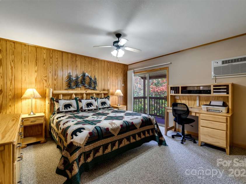 2311 Alarka Road, Bryson City, NC 28713.  MLS# CAR4316928, YatesRealty ID 713. 