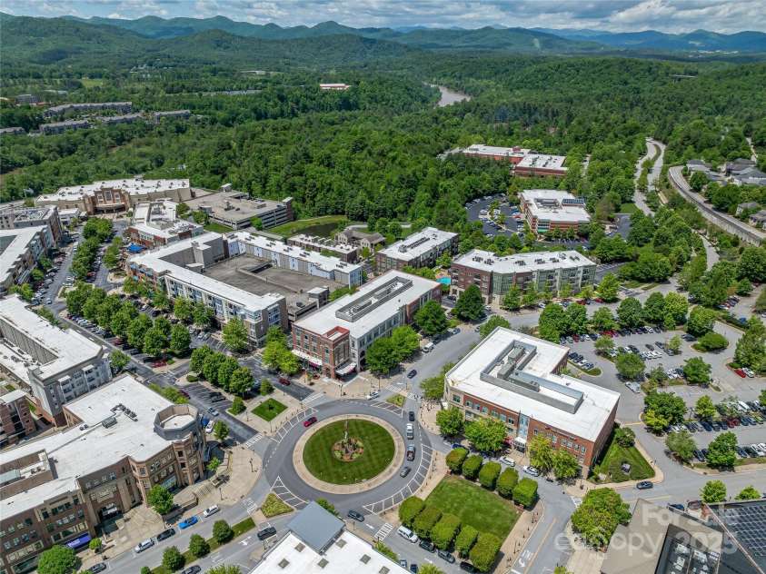 5 Farleigh Street, Asheville, NC 28803.  MLS# CAR4247523, YatesRealty ID 713. 