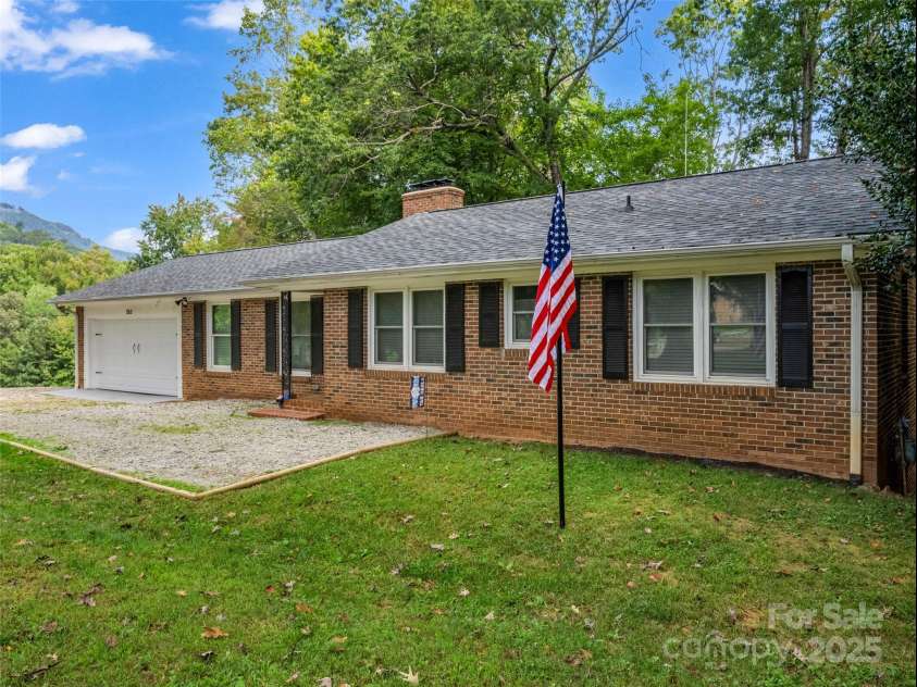 263 Blanton Street, Columbus, NC 28722.  MLS# CAR4190973, YatesRealty ID 7130. 