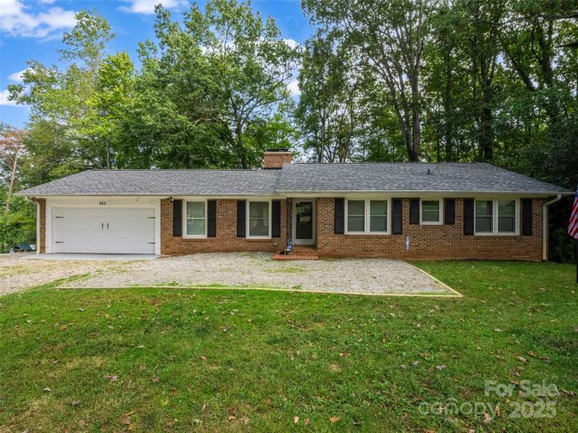 263 Blanton Street, Columbus, NC 28722.  MLS# CAR4190973, YatesRealty ID 7130. 