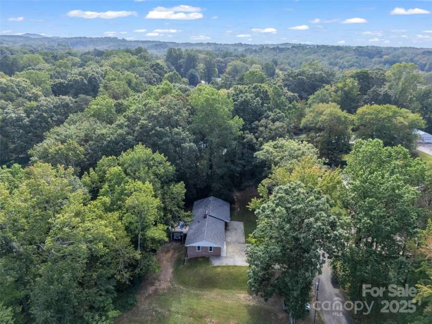 263 Blanton Street, Columbus, NC 28722.  MLS# CAR4190973, YatesRealty ID 7130. 