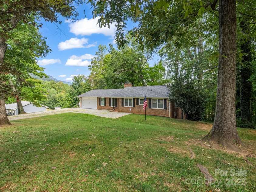 263 Blanton Street, Columbus, NC 28722.  MLS# CAR4190973, YatesRealty ID 7130. 