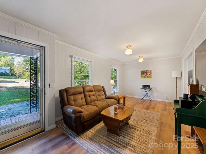 263 Blanton Street, Columbus, NC 28722.  MLS# CAR4190973, YatesRealty ID 7130. Main Level Living Room