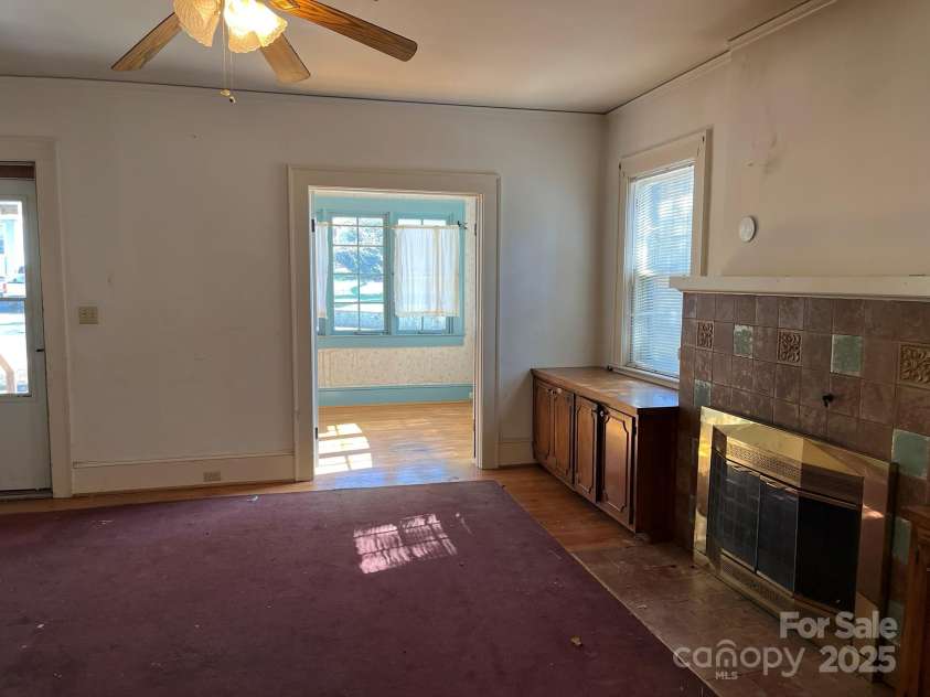 521 Pee Dee Avenue, Albemarle, NC 28001.  MLS# CAR4235836, YatesRealty ID 7130. 