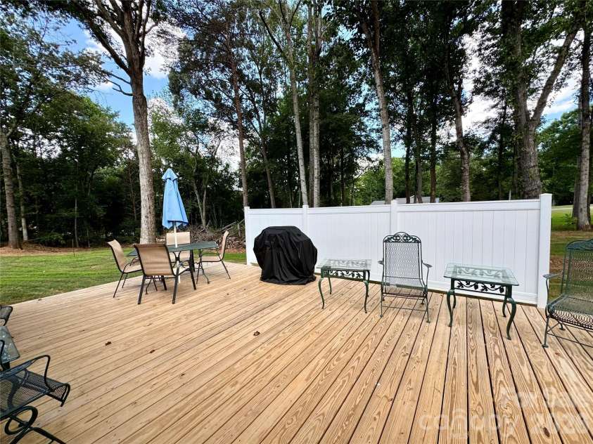 4850 Gideon Drive, Lincolnton, NC 28092.  MLS# CAR4286020, YatesRealty ID 7131. 