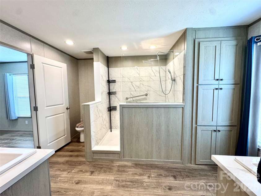 4850 Gideon Drive, Lincolnton, NC 28092.  MLS# CAR4286020, YatesRealty ID 7131. 