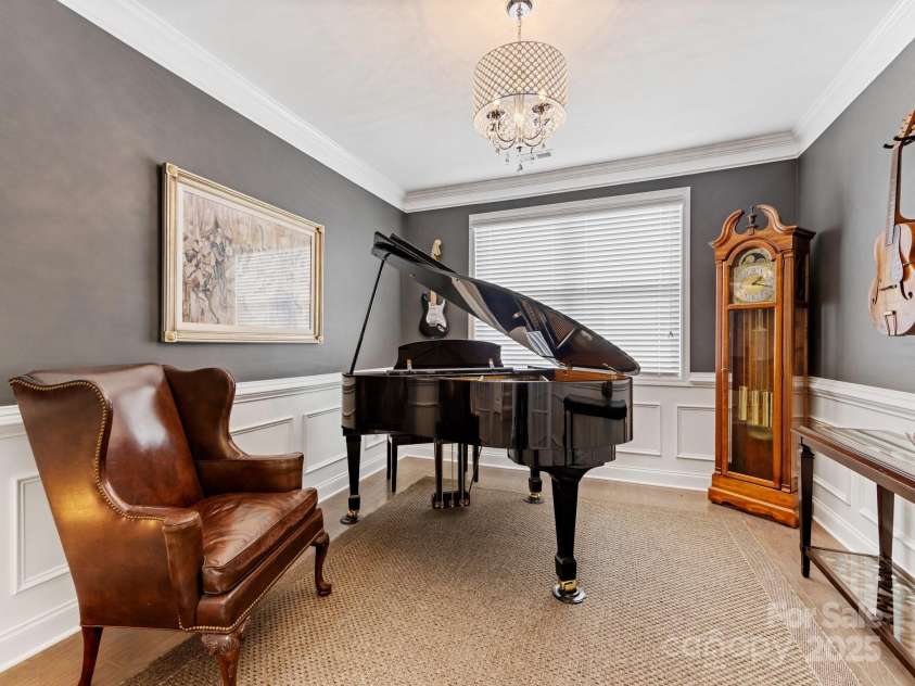 121 Hanks Bluff Drive, Mooresville, NC 28117.  MLS# CAR4238800, YatesRealty ID 7132. 