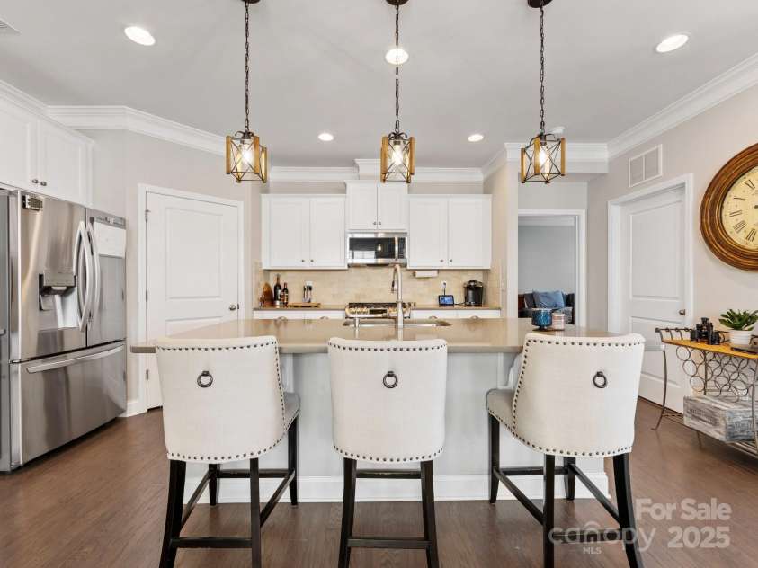 121 Hanks Bluff Drive, Mooresville, NC 28117.  MLS# CAR4238800, YatesRealty ID 7132. 