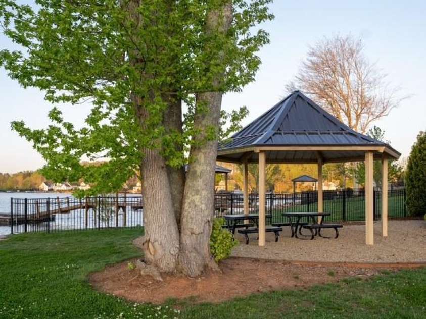 121 Hanks Bluff Drive, Mooresville, NC 28117.  MLS# CAR4238800, YatesRealty ID 7132. Neighborhood lakeside gazebo