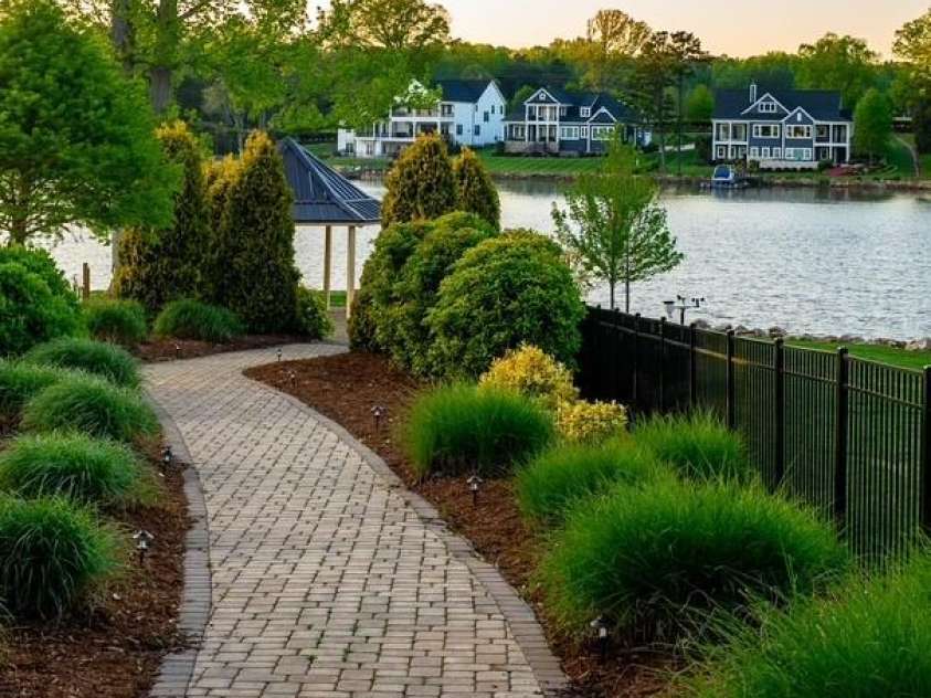 121 Hanks Bluff Drive, Mooresville, NC 28117.  MLS# CAR4238800, YatesRealty ID 7132. Neighborhood path to gazebo