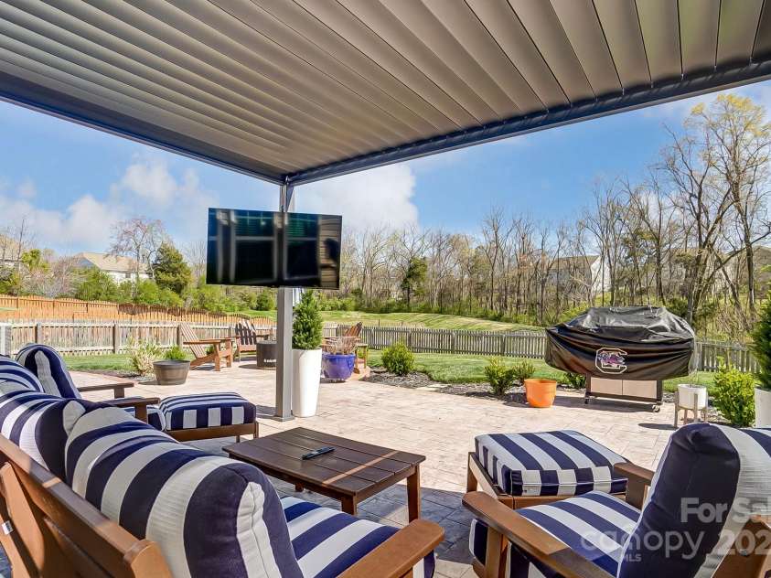 10321 Solar Way, Charlotte, NC 28278.  MLS# CAR4234533, YatesRealty ID 7133. 